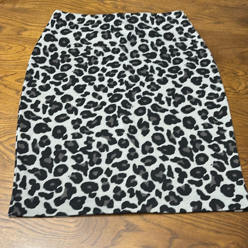 GUILLAUME Leopard Print Skirt BNWOT